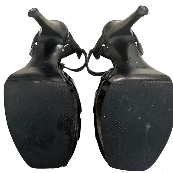 YSL Tribute Platform Sandals in Patent Leather - Picture 4 of 6